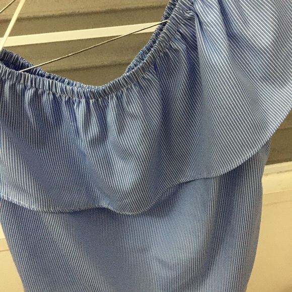 One shoulder Blouse - Picture 4 of 5